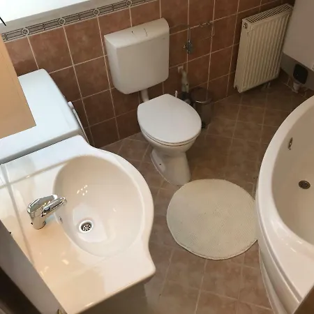 White Harmony Medences Apartman Апартаменты *