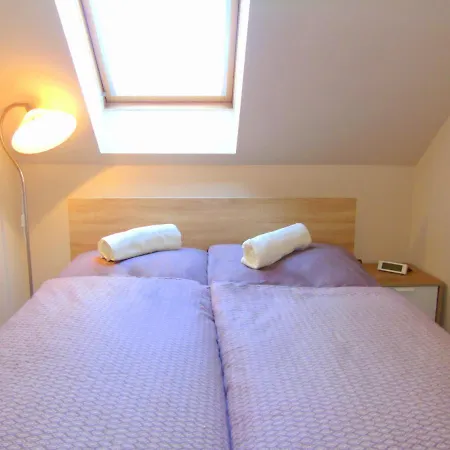 Апартаменты White Harmony Medences Apartman Шиофок
