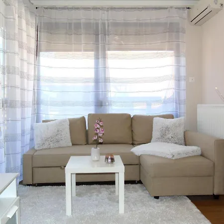 Апартаменты White Harmony Medences Apartman Шиофок
